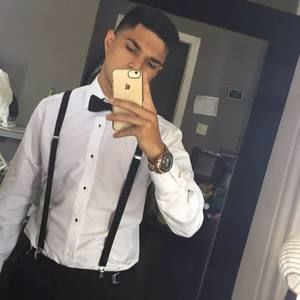 Meet your Posher, Jonathan